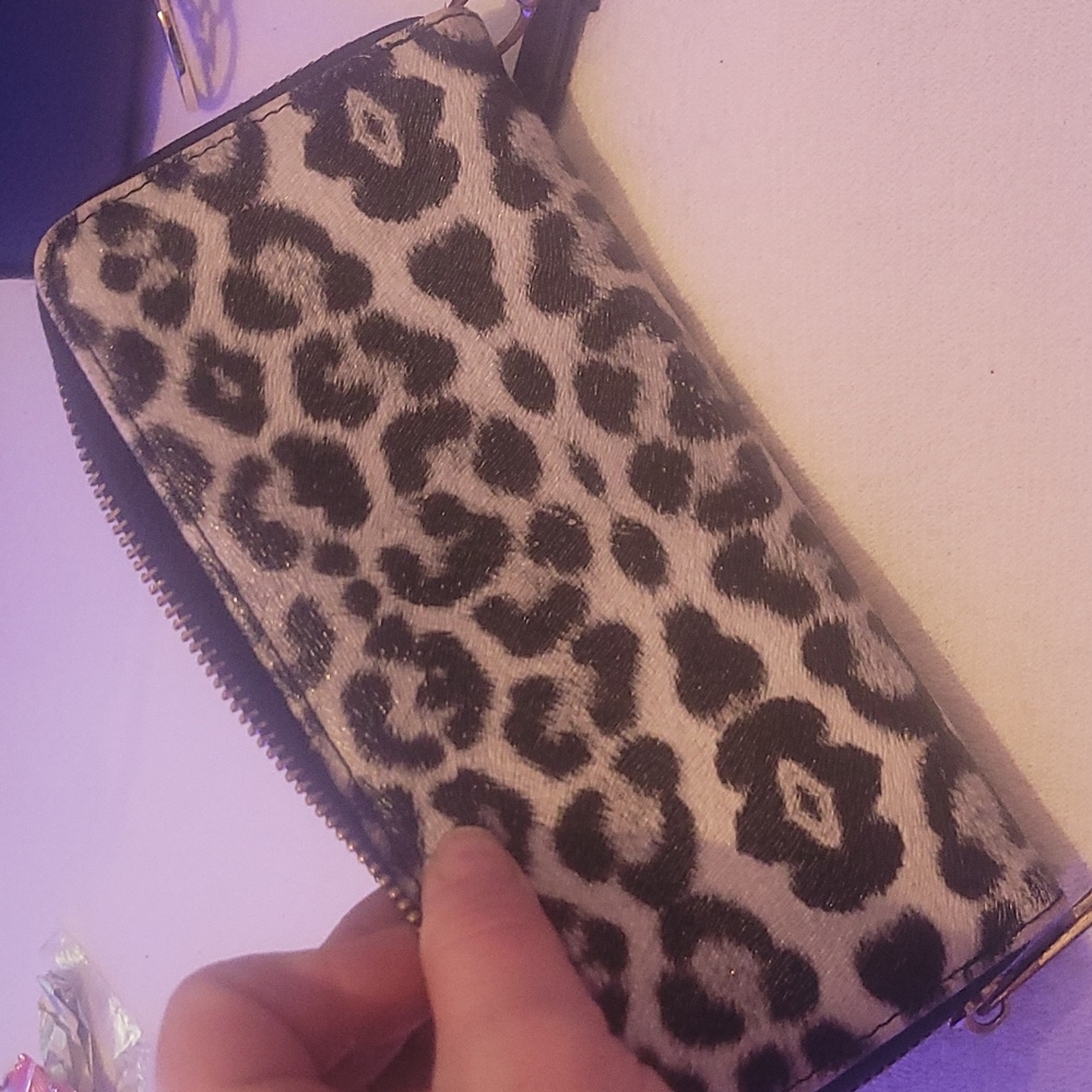 Wallet - Picture 3 of 3